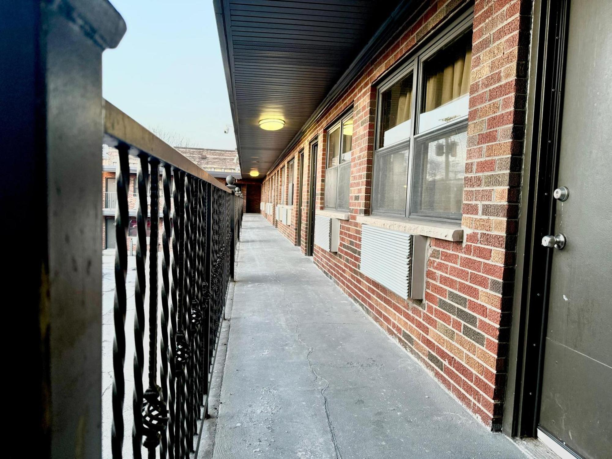 Admiral Motel By Oyo Chicago I-94 מראה חיצוני תמונה